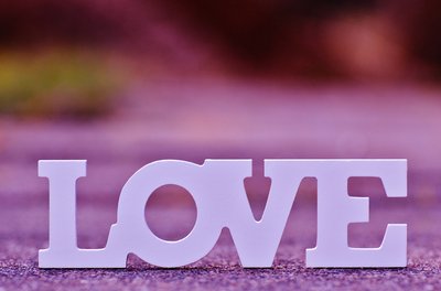 Die 2-2-2-Regel: Was eine Liebesbeziehung glücklich macht